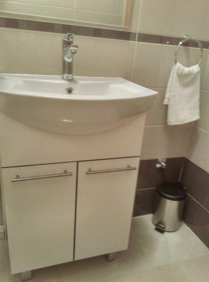 Apartments Garija 罗戈兹尼察 外观 照片