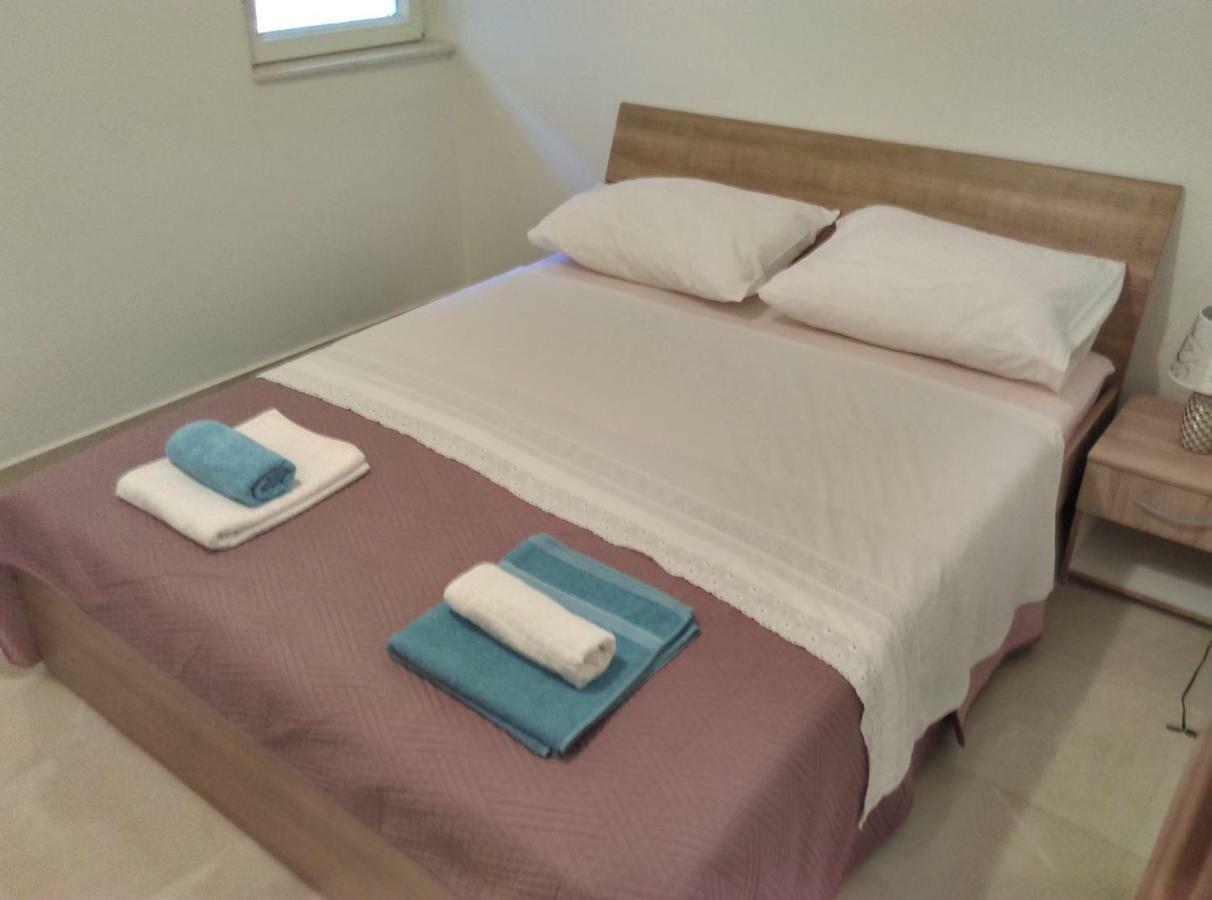 Apartments Garija 罗戈兹尼察 外观 照片