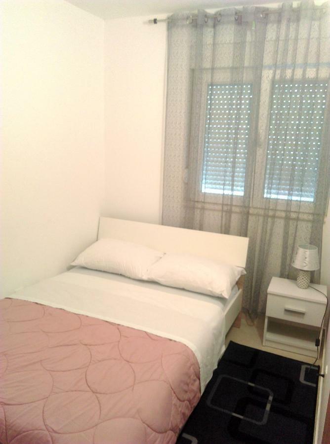 Apartments Garija 罗戈兹尼察 外观 照片